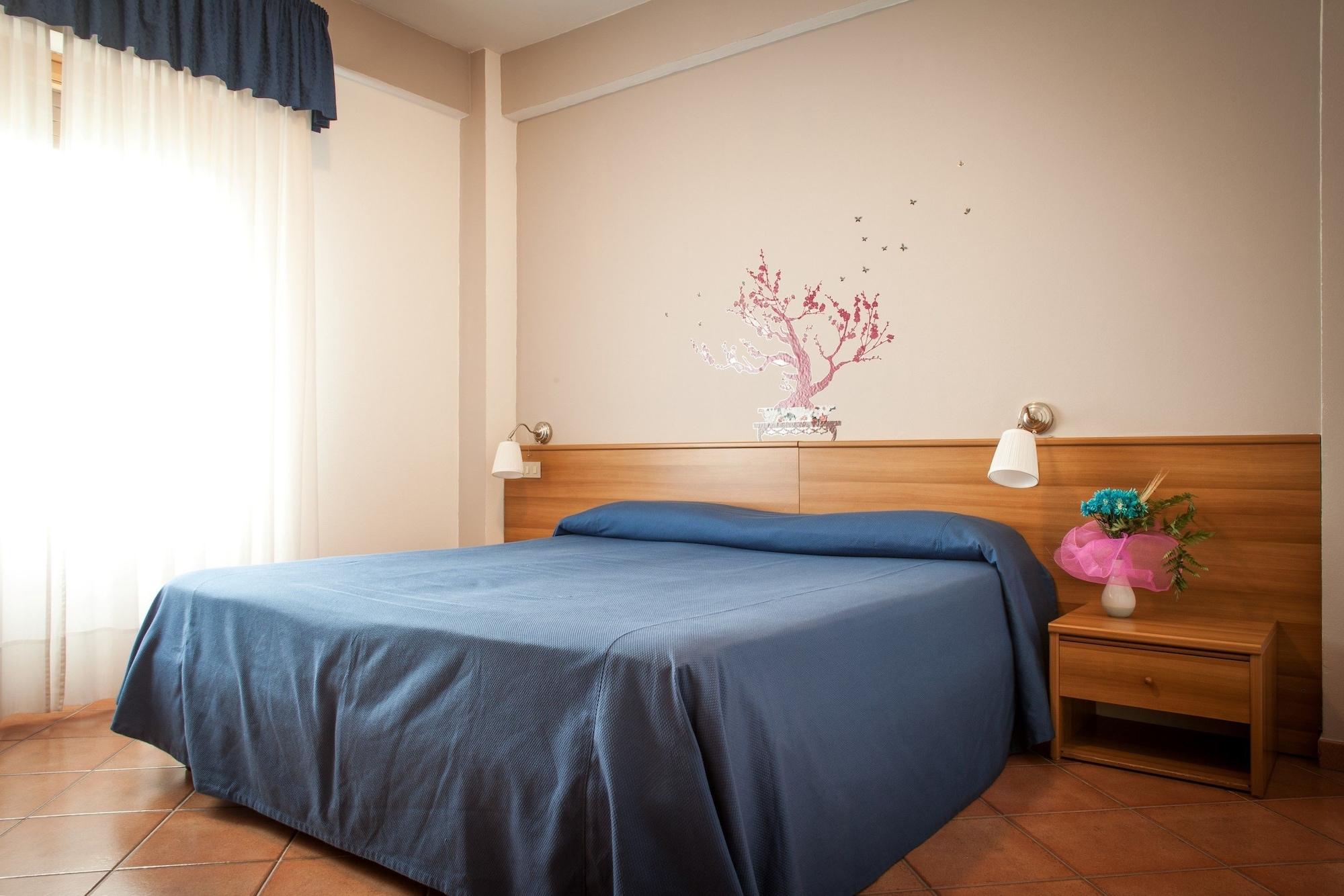 Piccolo Hotel Aurora Abbadia San Salvator Buitenkant foto